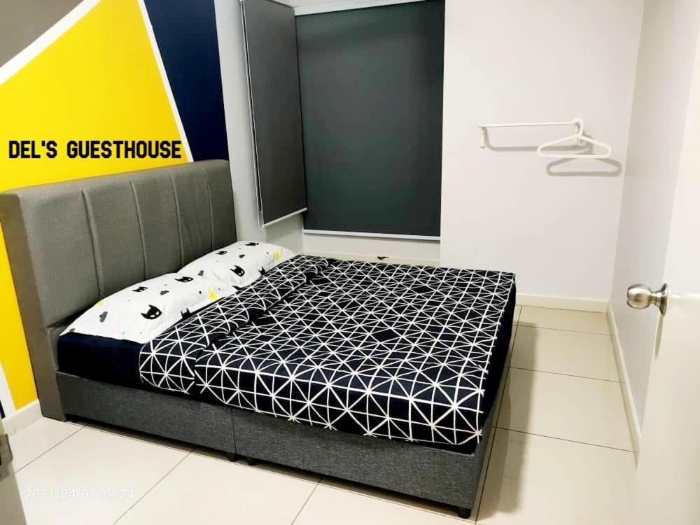 Del'S Guesthouse @ Southville Same Level With Pool Fits 8 Bangi Esterno foto
