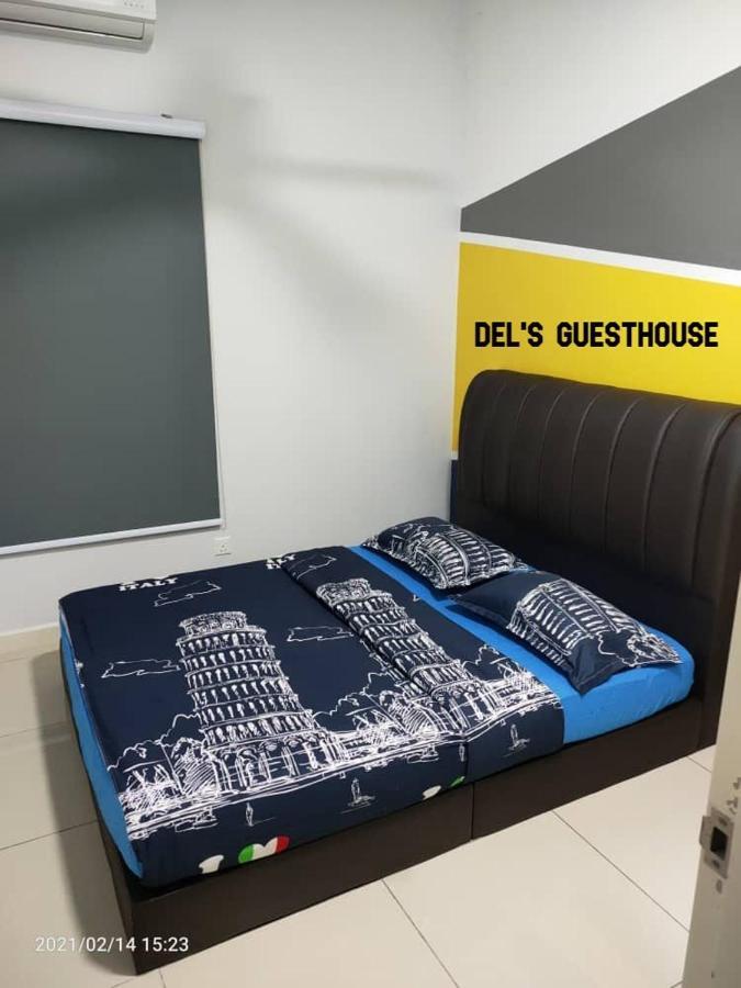 Del'S Guesthouse @ Southville Same Level With Pool Fits 8 Bangi Esterno foto